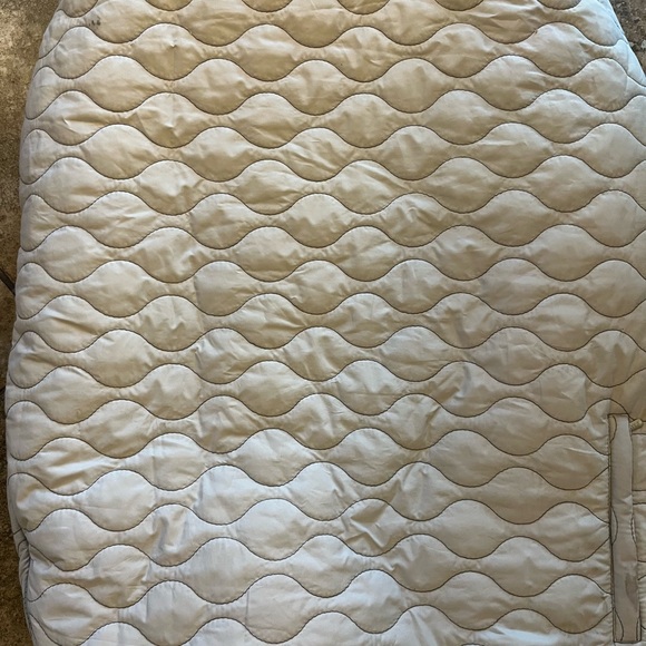 JJ Cole original bundle me Large Stroller blanket. Light grey - Picture 1 of 6